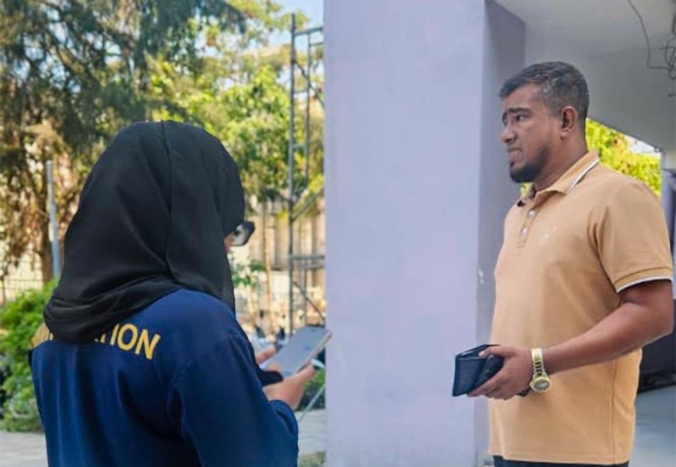 15 ބިދޭސީން ބަލައި ފާސްކޮށް އެއް ބިދޭސީއަކު ބެލުމުގެ ދަށަށް