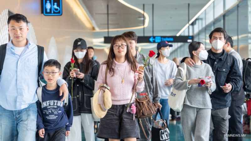 ދުވާލެއްގެ މައްޗަށް އެވްރެޖްކޮށް 5000އަށްވުރެ ގިނަ ފަތުރުވެރިން