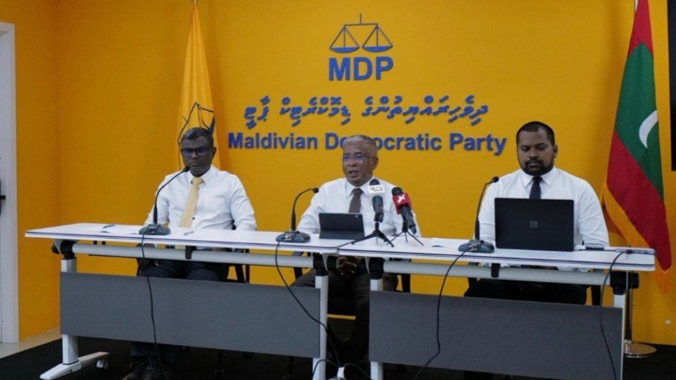 އިބްރޭ އާއި މައުރޫފްގެ މަގާމު އިޔާދަކޮށްފި