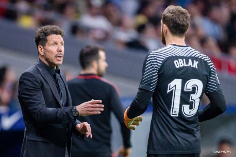 އޮބްލަކަށް ނުކުޅެވިދާނެ، ބާސެލޯނާއާ ދެކޮޅަށް ކުޅެން އެނގޭ: ސިމިއޯނޭ