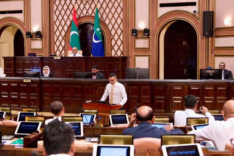 އިދިކޮޅުގެ ރައްދު ރިޔާސީ ބަޔާނަށް: ”ތިއީ ކުލަ ނެތް، ހުވަފެނެއް“!