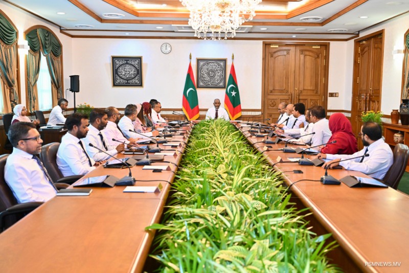 މެދުއިރުމަތީގެ ހަމަނުޖެހުންތަކާއި ގުޅިގެން ރައީސް އުފެއްދެވި ކޮމެޓީއަށް ބަދަލުތަކެއް