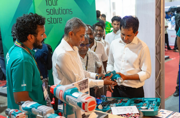 ބިލްޑް އެކްސްޕޯގައި އެލިއާގެ އުފެއްދުންތައް