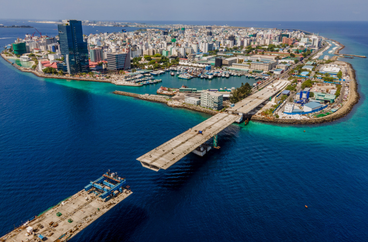 މިވަގުތު ހިނގާ އުމްރާނީ ތަރައްގީގެ އެންމެ ބިޔަ މަޝްރޫއުގެ 72 ޕަސެންޓް މަސައްކަތް ނިމިއްޖެ