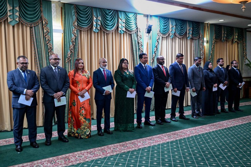 ދައުރުގެ މެދުތެރެއިން އައި ބޮޑު ބަދަލު: އާ ކެބިނެޓްގައި ސިޔާސީ ހަކަތަ ހުރީ ކިހާވަރަކަށް؟