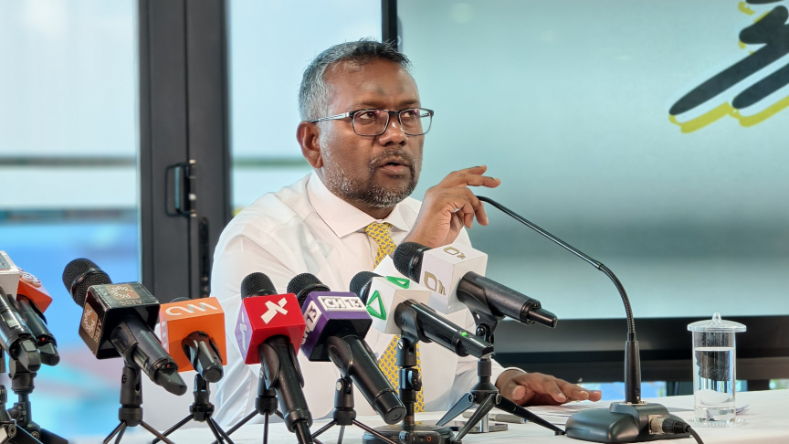 ނަޝީދާއި ފައްޔާޒު ބޭނުންފުޅީ ދައުލަތާއި ސަރުކާރުގެ ވަކި 2 ވެރިން ތިބެން