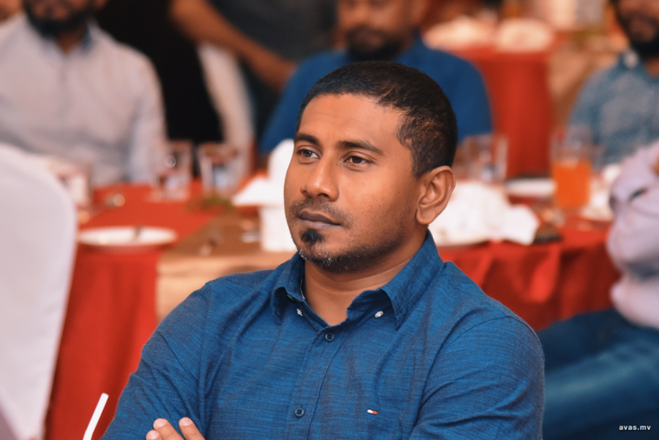 ހަނގުރާމައާއި ގުޅިގެން ސަރުކާރުން ކަންކަން މެނޭޖުކުރަނީ ވަރަށް ރަނގަޅަށް: މަހްލޫފް