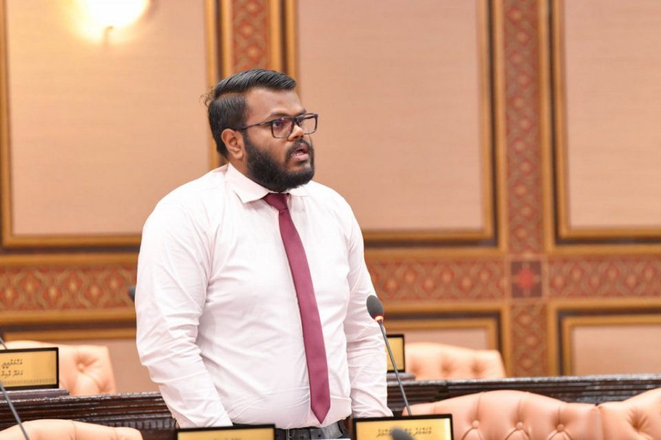 މަސްވެރިކަމުގެ ޤާނޫނަށް ގެންނަ އިސްލާހާއެކު ހަރުދަނާ އިދާރީ ނިޒާމެއް ޤާއިމުކުރެވޭނެ: އަލްސަން