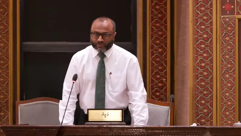 ޙައްޖުގެ ކިއޫ ދިގުވާކަމަށް ދައްކާ މައްސަލައަކީ ތޮބީއީ ކަމެއް، ބެކްލޮގް ބޮޑުވީ ކޮވިޑާހެދި: މިނިސްޓަރ