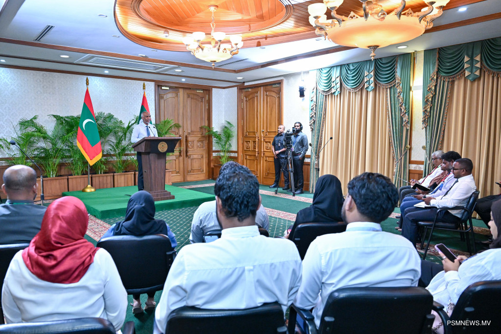 ނިމުނު ހަފުތާ: ބޮޑު ދަރަންޏެއް ޚަލާސްކުރުން، ވޯލްޑްކަޕް ހިލޭ
