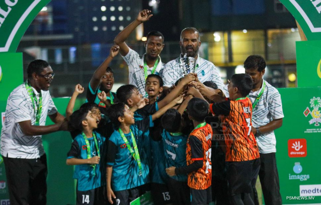 އެކަޑަމީ ޗެމްޕިއަންޝިޕްގެ ތަށި އޮޑި ސްޓްރައިކާސް އާއި އެފްއެފްއެފްއޭއަށް