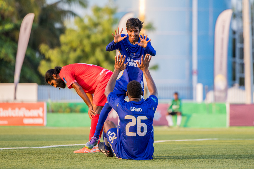 މެންގްރޫވް އައިލެންޑް ޗެމްޕިއަންޝިޕް: ކެނދިކުޅުދޫ ބަލިކޮށް، އަލިފުށިން ފެށުން ރަނގަޅުކޮށްފި