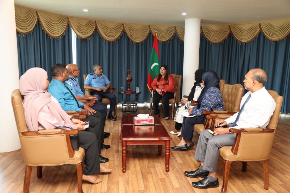 ނަފްސާނީ ދުޅަހެޔޮކަމުގެ ގޮންޖެހުމަށް މަޝްވަރާކޮށްފި