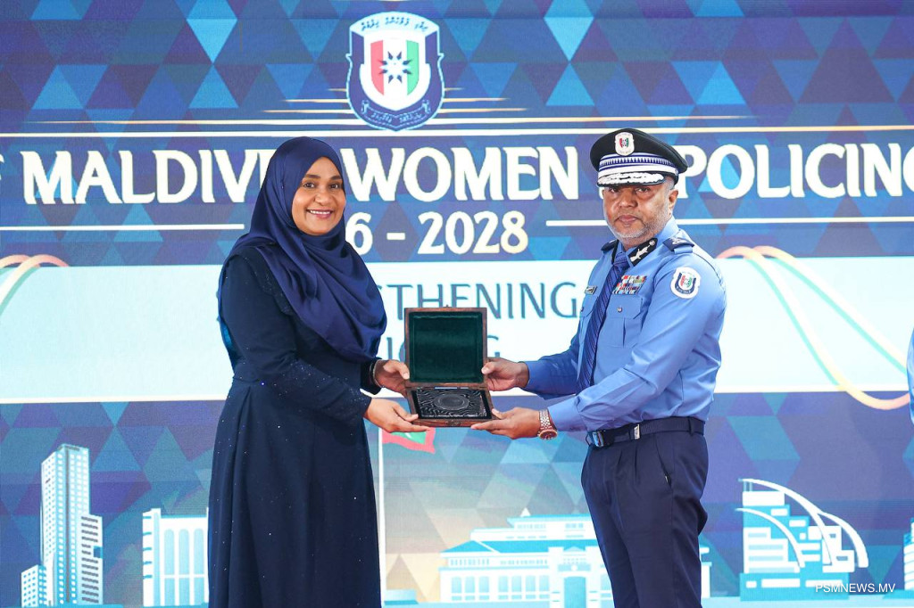 "އަމާޒަކީ ތަފާތުކުރުމެއް ނެތް މާހައުލެއް ފުލުހުންގެތެރޭގައި ޤާއިމްކުރުން"