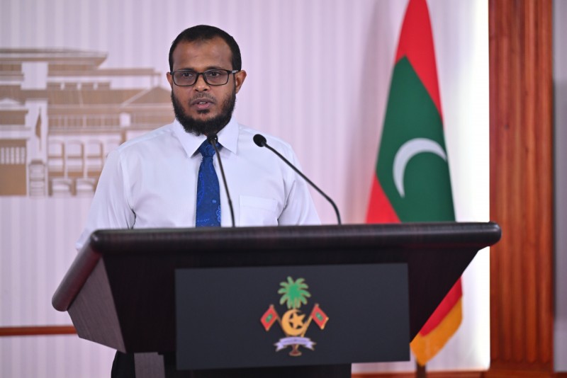 ކުރިން ކުރައްވައިފައިހުރި ޓުވީޓުތަކާ ގުޅޭ ގޮތުން ޢަލީ ޝަރީފް ޖަވާބުދެއްވަން ދެކޮޅު ހައްދަވައިފި