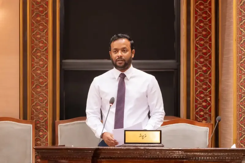 ތިލަމާލެ ބްރިޖް ލަސްވަނީ މި ސަރަހައްދަކީ ކަނޑުގަދަ ސަރަހައްދަކަށް ވުމާއެކު މަސައްކަތް ދަސްކުރަން ކޮންޓްރެކްޓަރަށް ވަގުތު ބޭނުންވުން: މިނިސްޓަރު