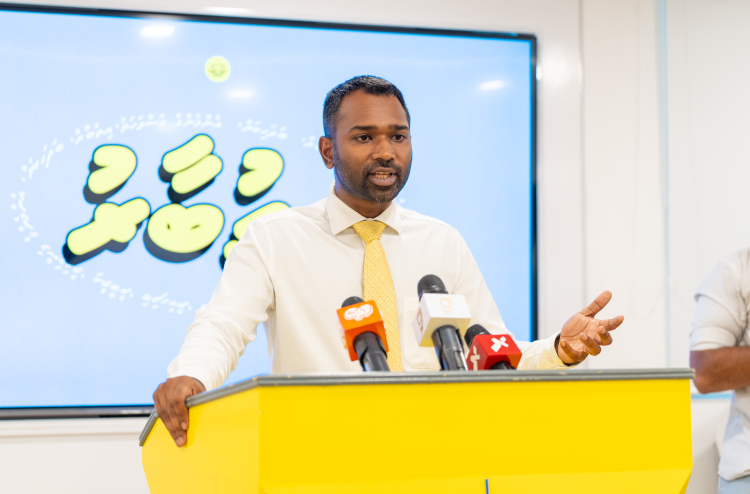 ވަކި ރިޔާސީ ކެންޑިޑޭޓަކަށް ތާއީދުކުރާ މީހަކު ހޮވިއްޖެ ނަމަ އަބަދުވެސް ފެންނާނީ ހިޔާލު ތަފާތުވުން: މީކާއިލް