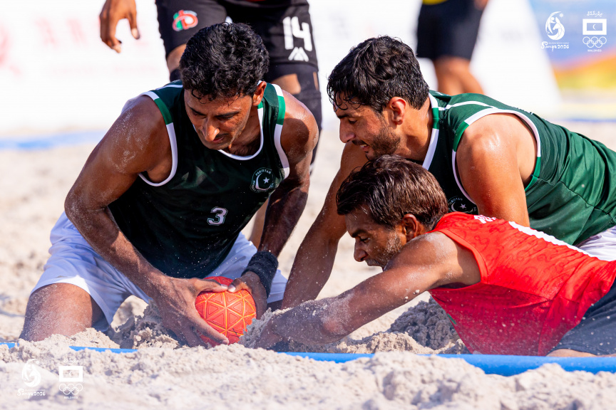 އޭޝިއާގެ ގަދަބާރު ޕާކިސްތާނާ ދެކޮޅަށް ކުޅެ، ރާއްޖެއަށް ރަނގަޅު ތަޖުރިބާއެއް
