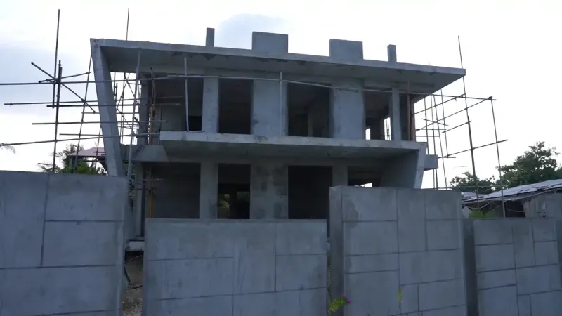 މި ސަރުކާރުން ވަނީ ހޯރަފުށީ ފެނަކަ އޮފީހުގެ އާ އިމާރާތުގެ މަސައްކަތް ހުއްޓާލާ، ވީރާނާ ވާން ދޫކޮށްލާފަ: ހޯރަފުށި ކައުންސިލް ރައީސް