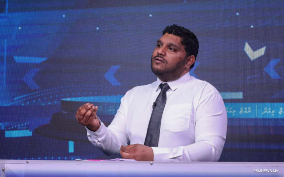 ސަރުކާރުގެ ސިޔާސަތަކީ 33 އިންސައްތަ އިޔާދަކުރަނިވި ހަކަތައަށް ބަދަލުކުރުން