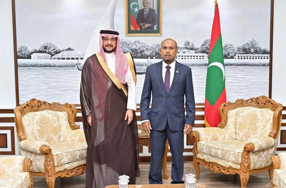ރާއްޖޭގެ ދިފާޢީ ދާއިރާ ހަރުދަނާ ކުރަން ސަޢޫދީއާއެކު މަޝްވަރާކޮށްފި
