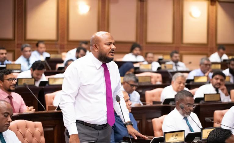 ރާއްޖެޓީވީ އާ ބެހޭ ގޮތުން ބާރަށު ދާއިރާގެ މެންބަރު ހެއްދެވީ ބޮޑު އިތުރުފުޅެއް!