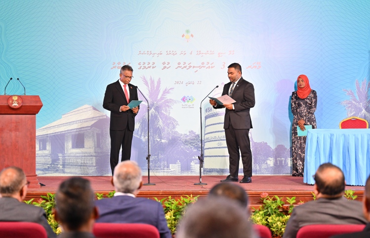 މާލޭގެ އިންތިހާބީ ކައުންސިލަރުން ހުވާކުރުން ސޯޝަލް ސެންޓަރުގައި