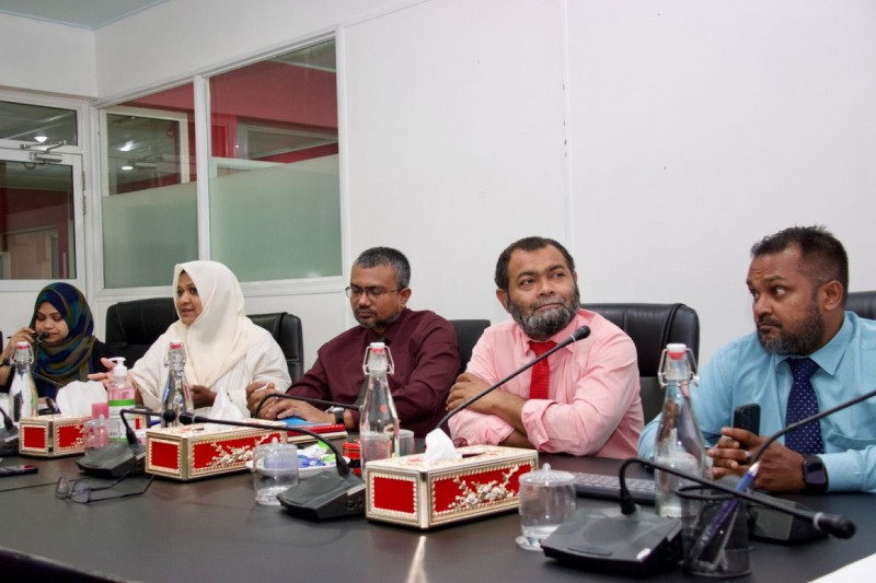 މީޑިއާތަކަށް ފިޔަވަޅު އެޅުމުގެ ގަވާއިދަށް އަމަލުކުރަން ފަށައިފި