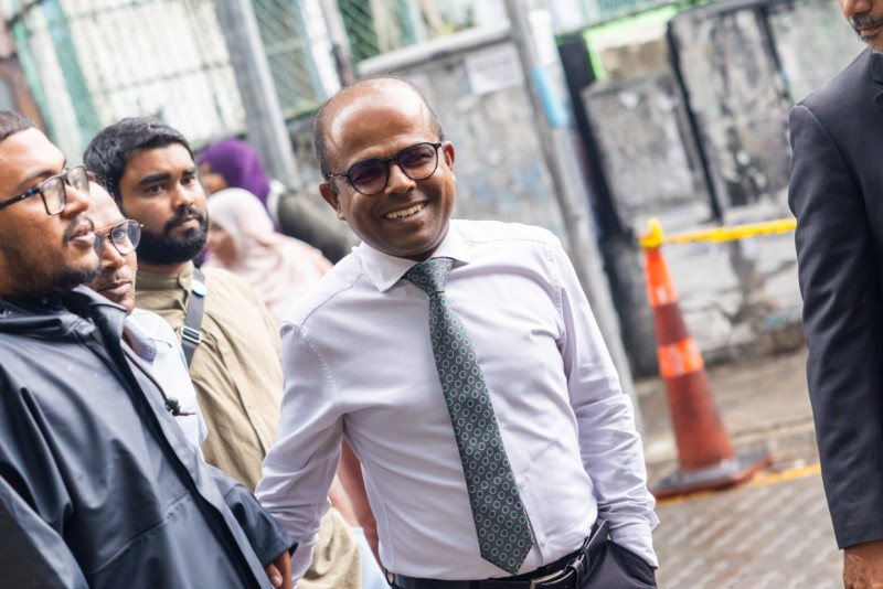 އައިޝާ ޑޮކިއުމެންޓްރީ މައްސަލައިގައި ފިޔާޒު ވެސް ހުރީ ހަނު، އޭނާގެ މައްޗަށް ޖިނާއީ 5 ކުށެއްގެ ތުހުމަތު