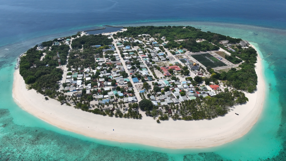 އަލަށް ހޮވުނު ކައުންސިލަރުން ހުވާކުރުން މިމަހުގެ 17 ގައި
