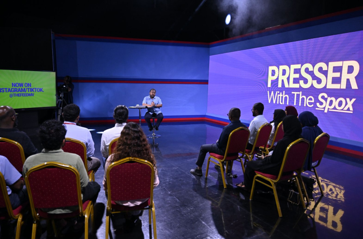 ޓިކްޓޮކާއި އިންސްޓަގްރާމްގައި ތަރުޖަމާނުގެ ރަސްމީ އެކައުންޓެއް: ނޫސްވެރިންނާއެކު ސިލްސިލާ ބައްދަލުވުންތަކެއް