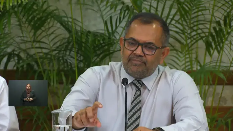 ތެޔޮ ރިޒާވް ގާއިމްކުރަން ނުފެށެނީސް ބޭރު ކުންފުނިތަކަށް ކުއްޔަށްދިނުމުގެ ވިސްނުން ހުރި ކަމަށް ފިނޭންސް މިނިސްޓަރު ވިދާޅުވެއްޖެ