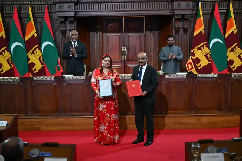 ދިވެހިރާއްޖެ އާއި ސްރީލަންކާއާ ދެމެދު ހަތް ފަހުމުނާމާއެއް ބަދަލުކޮށްފި