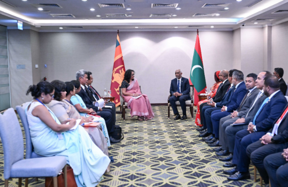 ލަންކާ އާއި ރާއްޖޭގެ އިގްތިސާދު ހަރުދަނާ ކުރުމަށް މަޝްވަރާކޮށްފި