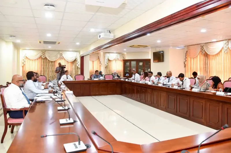 ބޭސްފިހާރަތައް ރަޖިސްޓްރީކުރާއިރު ބަލަންޖެހޭ މިންވަރަށް އެމްއެފްޑީއޭއަކުން ނުބަލާ، ބޭހުގެ އަގު ކޮންޓްރޯލް ކުރާނެ ނިޒާމެއްވެސް ނެތް: އާސަންދަ