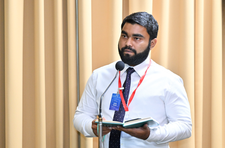 އަމުރާ ހިލާފުވި ކަމަށް ބެލެވޭތީ ނޫސްވެރިޔާ ޝަހްޒާން ވެސް ކޯޓަށް ހާޒިރުކުރަނީ