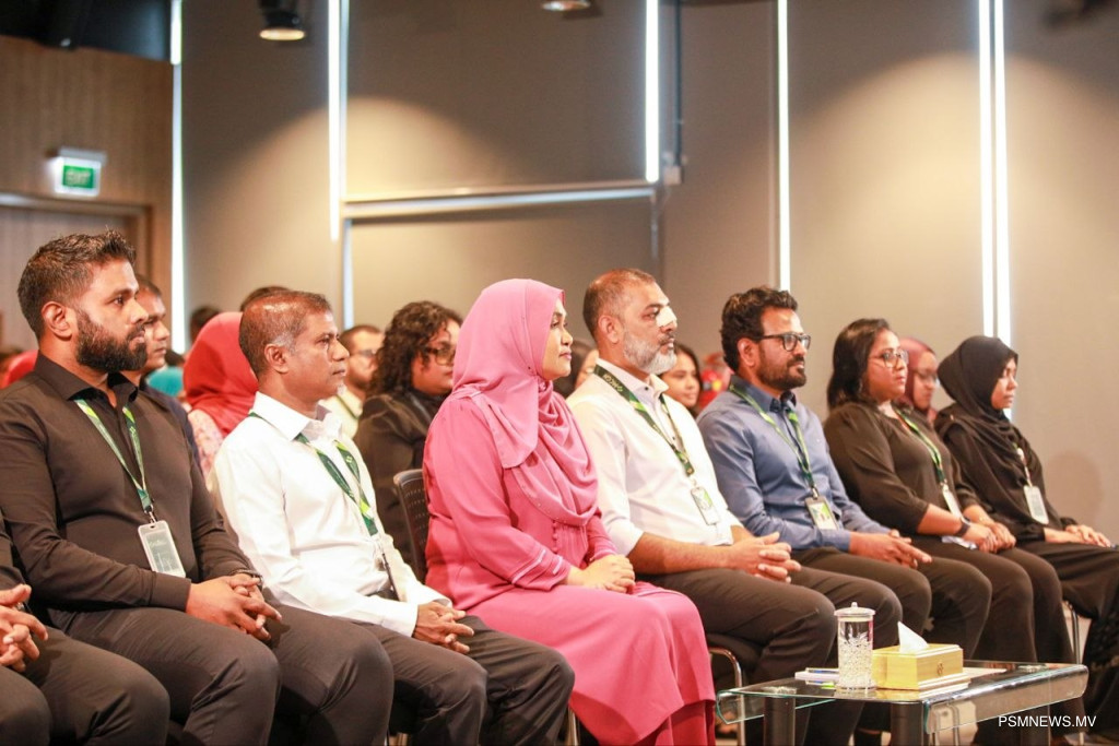 "ނޭވާހިއްލުމަށްދޭ ފަރުވާއާއެކު ދުޅަހެޔޮ ޞިއްޙަތަކަށް މަސައްކަތްކުރަން ޖެހޭ"