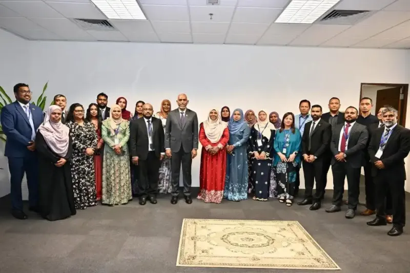 މެލޭޝިޔާގައި ހުންނަ ދިވެހި އެމްބަސީން އަޟްހާ އީދު ފާހަގަކުރުމަށް އެގައުމުގައި ދިރިއުޅޭ ދިވެހީންގެ އެހީތެރިކަމަށް އެދިއްޖެ