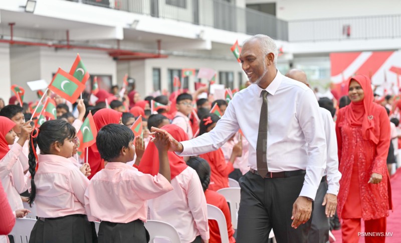 "ކުޑަކުދިންނަށް ހަޤީޤީ ލޯބިދިނުމަކީ ދީނާއި ދުނިޔެ އުނގަންނައިދިނުން"