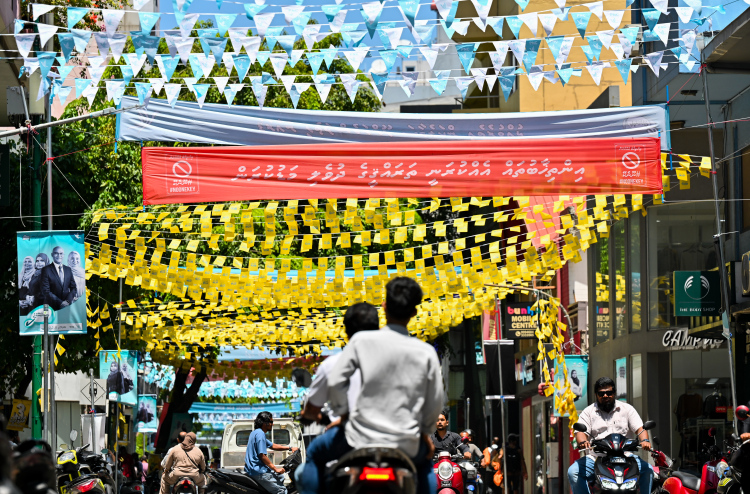 ޑޮކިއުމެންޓްރީއާ ގުޅޭ ކޯޓު އަމުރާ އެކު އީސީގެ އެންގުމެއް ޕާޓީތަކަށް