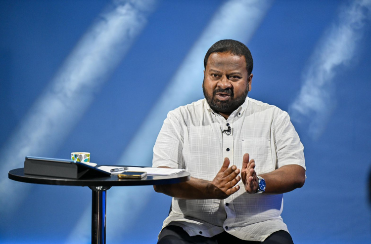 އާރުޓީއައިގެ ބޭނުން ނަހަމަ ގޮތުގައި ކުރޭ، ސައްހަ ނިޔަތުގައި ފޮނުވައިފި ނަމަ ޖަވާބު ދެން: މުންދު