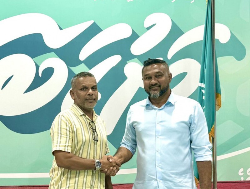 ސިނާން ވާދަ ނުކުރަން ނިންމެވީ އާއިލާއަށް ވަގުތު ދޭން: ފަލާޙް