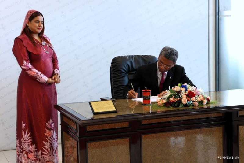 ދުރާލައި ވިސާ ނެގުމަކާ ނުލައި މިހާރު ސޭޝެލްސްއަށް ދަތުރުކުރެވޭނެ
