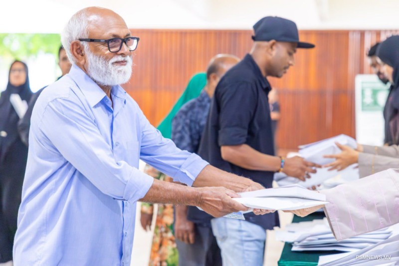 ޙައްޖާއި ގުޅޭ މުހިއްމު ފޮތްތަކެއް ބަހަން ފަށައިފި