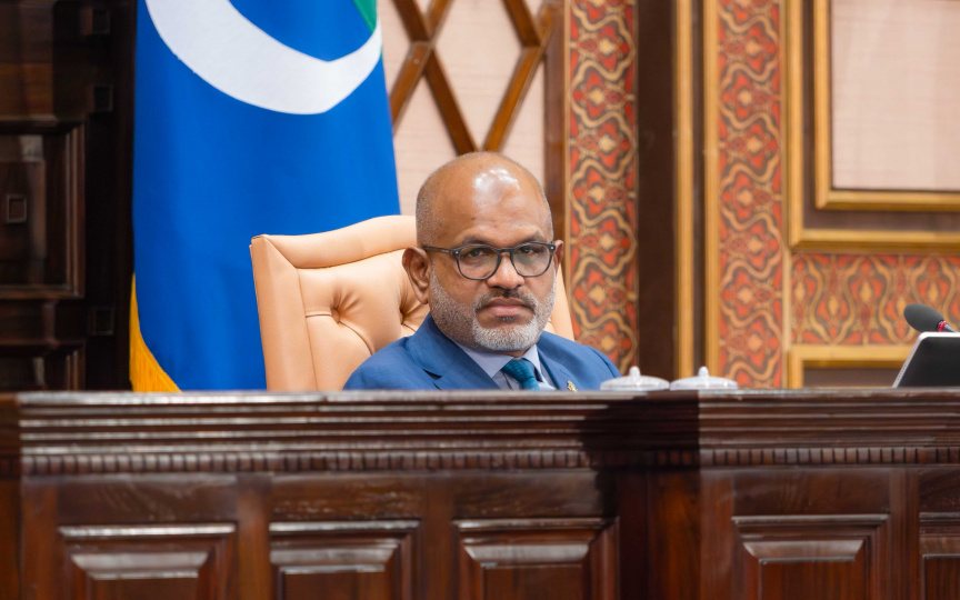 ޕީއެންސީން މަޖިލީސް ޖަލްސާއަށް ހާޒިރެއް ނުވި، ވަޑައިގެންނެވީ ނާޒިމާއި އެމްޑީޕީ މެންބަރުން