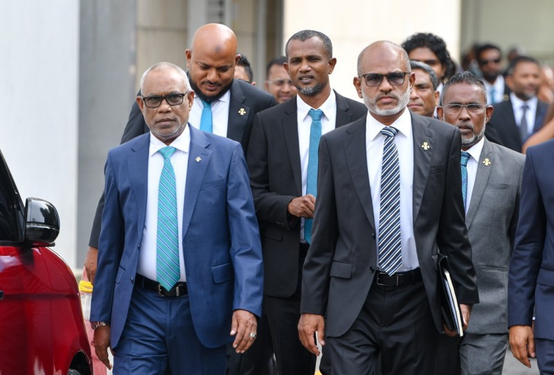 ބުރާސްފަތި ދުވަހުގެ ޖަލްސާއަށް ނާޒިމްގެ އިތުބާރު ނެތްކަމަށް ހުށަހަޅަނީ