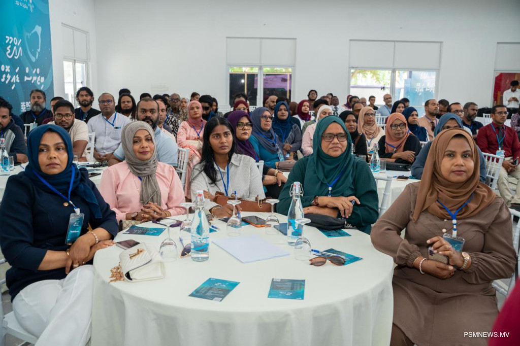ވިޔަފާރިތަކަށް ހުރި ގޮންޖެހުންތައް ދެނެގަތުމަށް "އައްޑޫ ބިޒްނަސް ޑައިލޮގް" ފަށައިފި