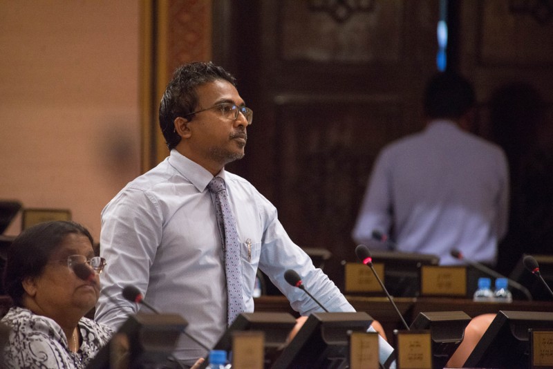 ޒާތީ މައުލޫމާތު ރައްކާތެރިކުރާ ގާނޫނު އައުމުން، މިހާރު އޮތް ބިރުވެރި ހާލަތު ބަދަލުކޮށްލެވޭނެ: ރިފާއު