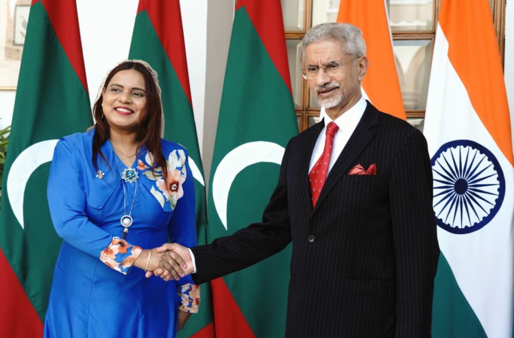 އިރުތިޝާމް އާއި ޖައިޝަންކަރު ބައްދަލުކުރައްވައިފި