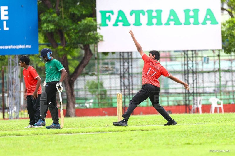 ފައިނަލުގެ ފުރަތަމަ ޖާގަ މަދޮށްޓަށް